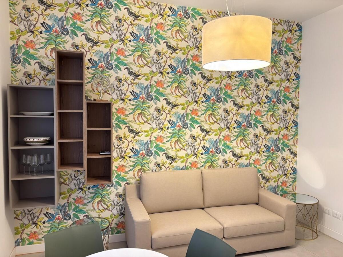 Tropical Apartment
