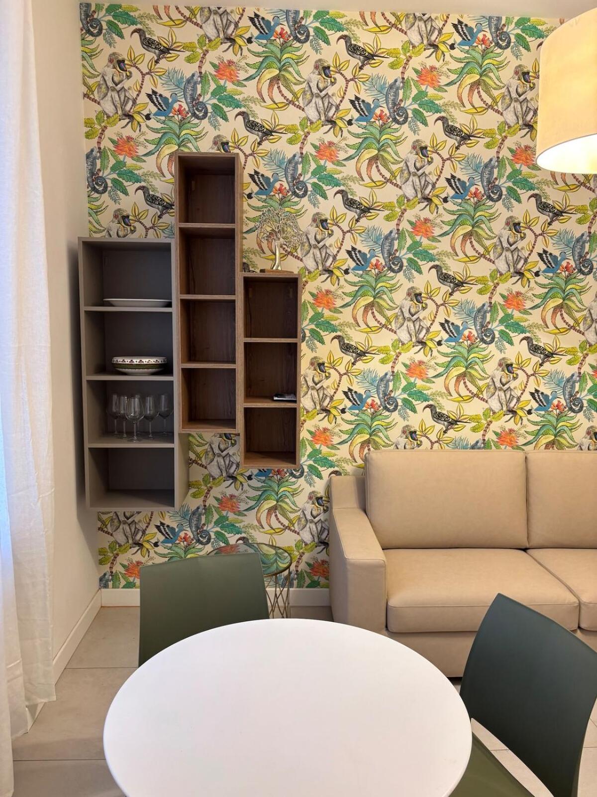 Tropical Apartment